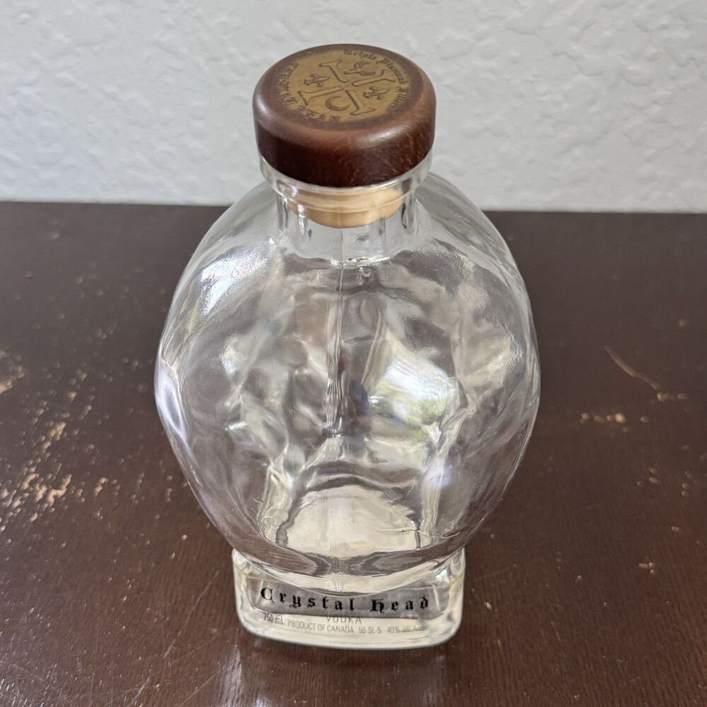Crystal Head Vodka Bottle Empty Clear 750 Ml Very Clean Well Kept Dan Akroyd - Picture 3 of 8
